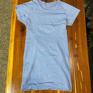 Lululemon Swiftly Tech! Size 2! Periwinkle color!